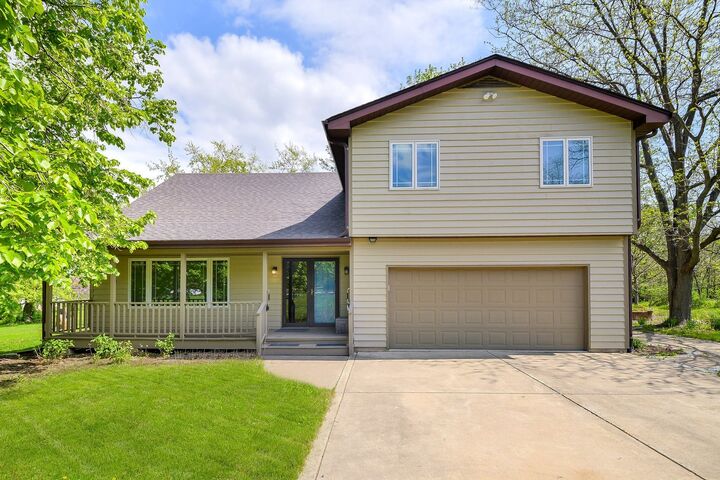 Property Photo:  13 Gunflint Court  IL 60543 