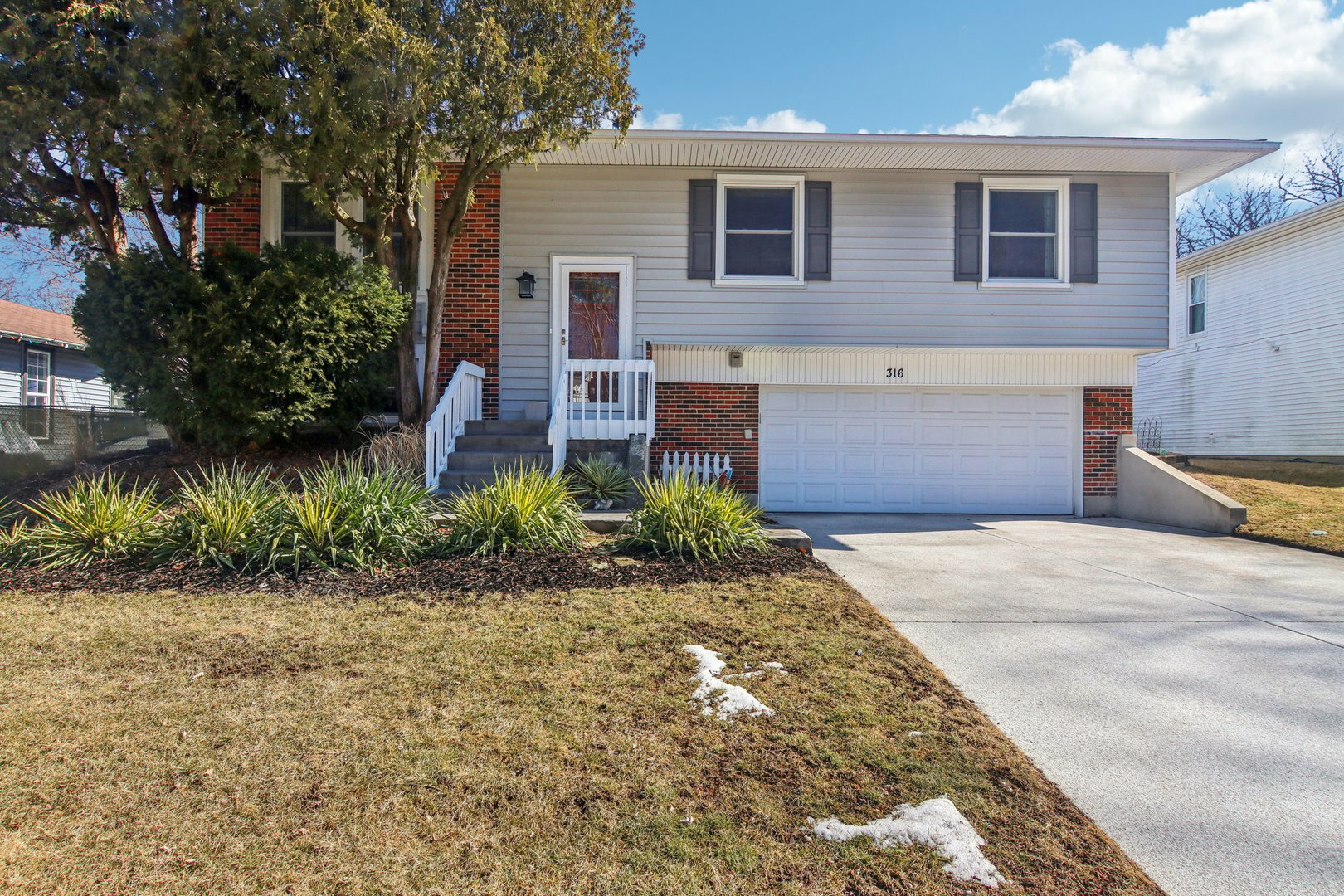 Property Photo: 316 Bedford Road IL 60440