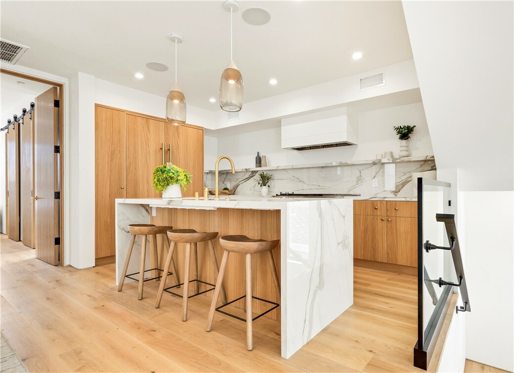 Property Photo: 604 1/2 Narcissus CA 92625