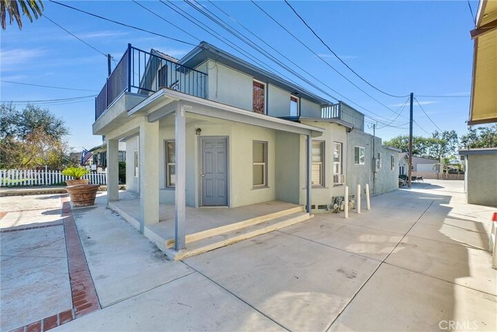 Property Photo:  442 E Arrow B  CA 91786 