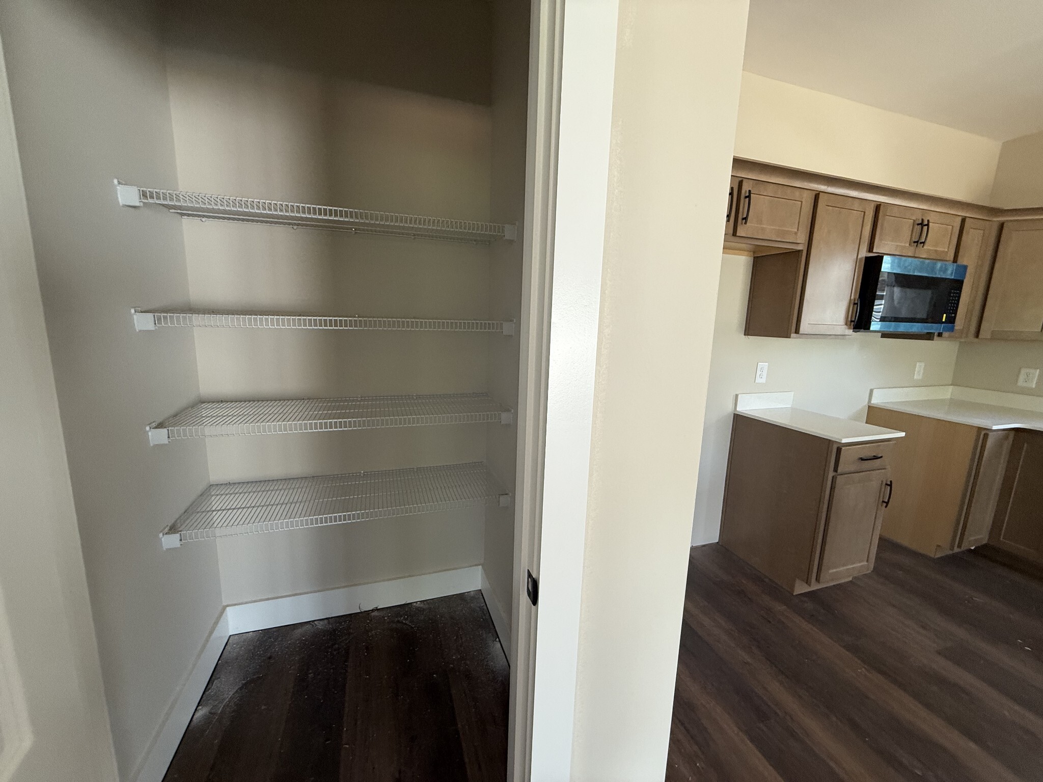 Property Photo: 537 Charleston Cove Way TN 37043