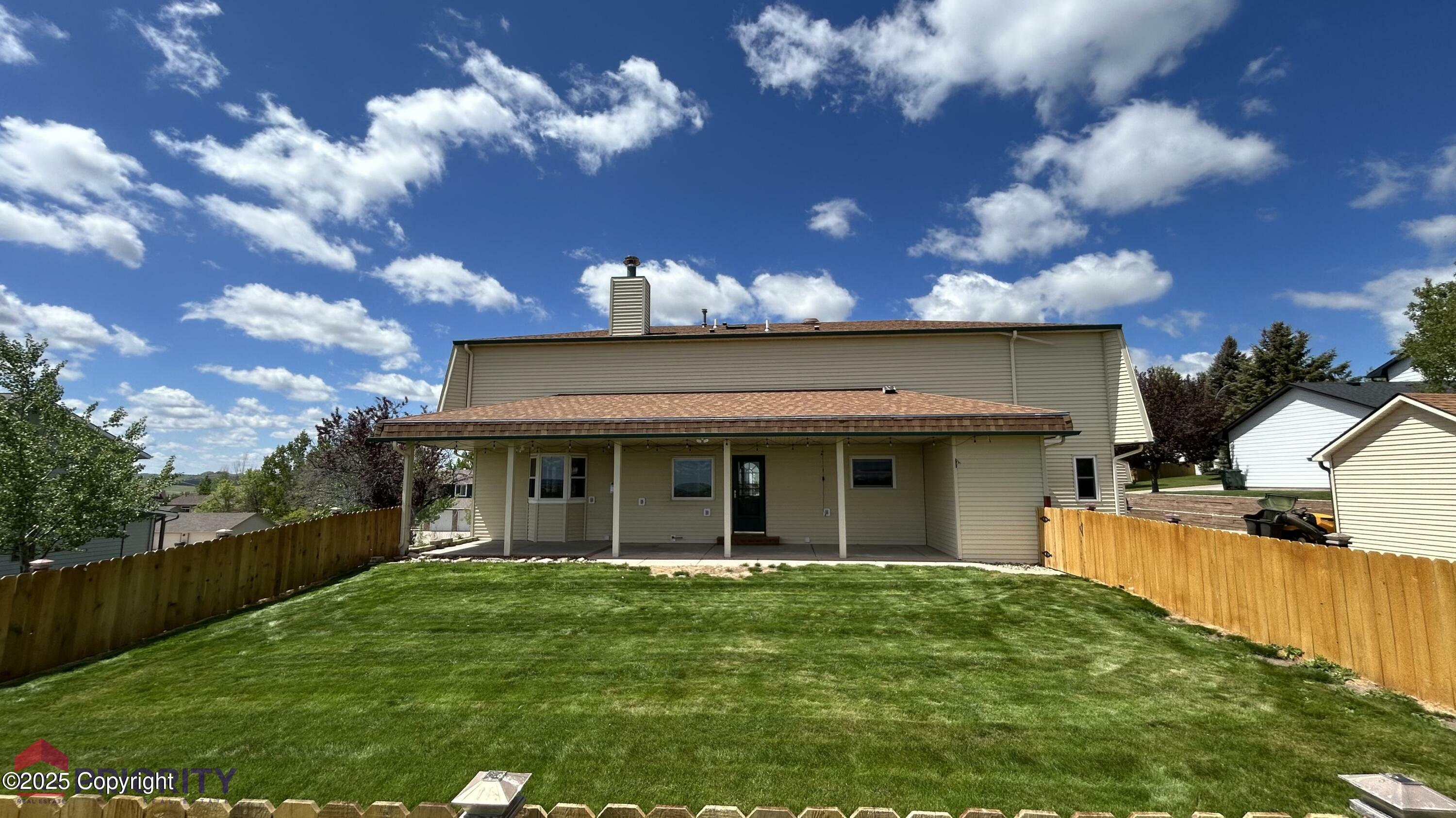 Property Photo: 2417 Hillcrest Dr - WY 82718