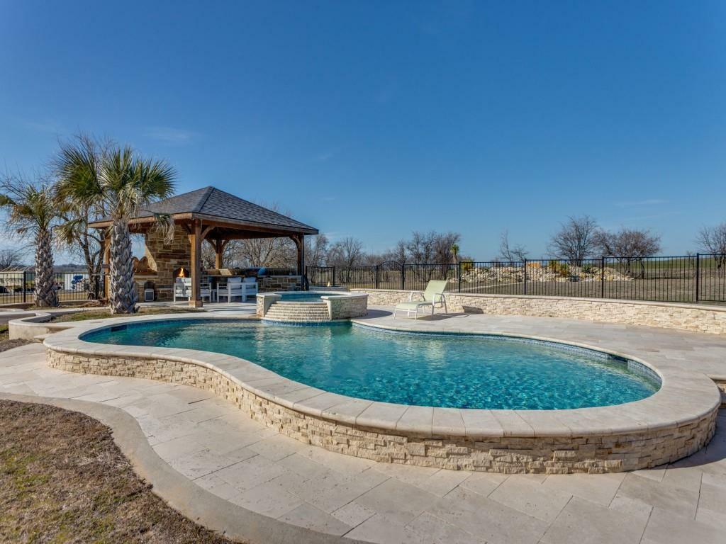 Property Photo: 4800 High Plains Court TX 76179