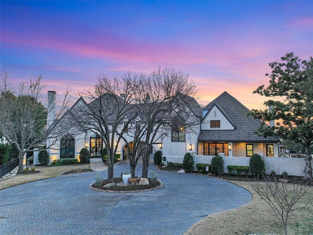 Property Photo: 5030 Southern Hills Drive TX 75034