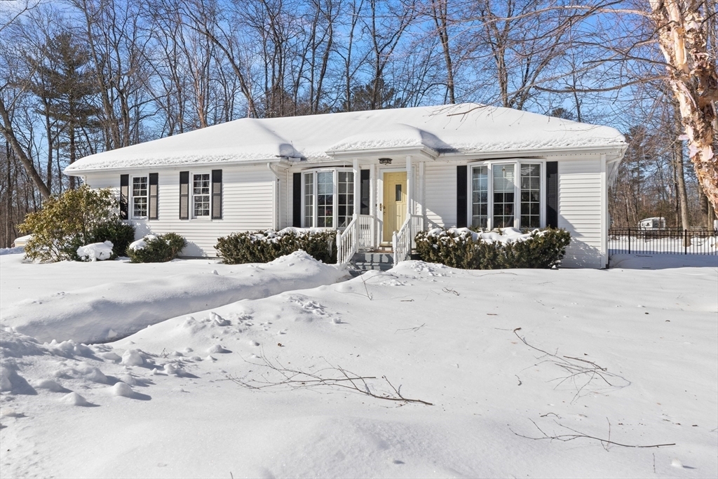 Property Photo:  8 Silver Birch Lane  MA 01832 