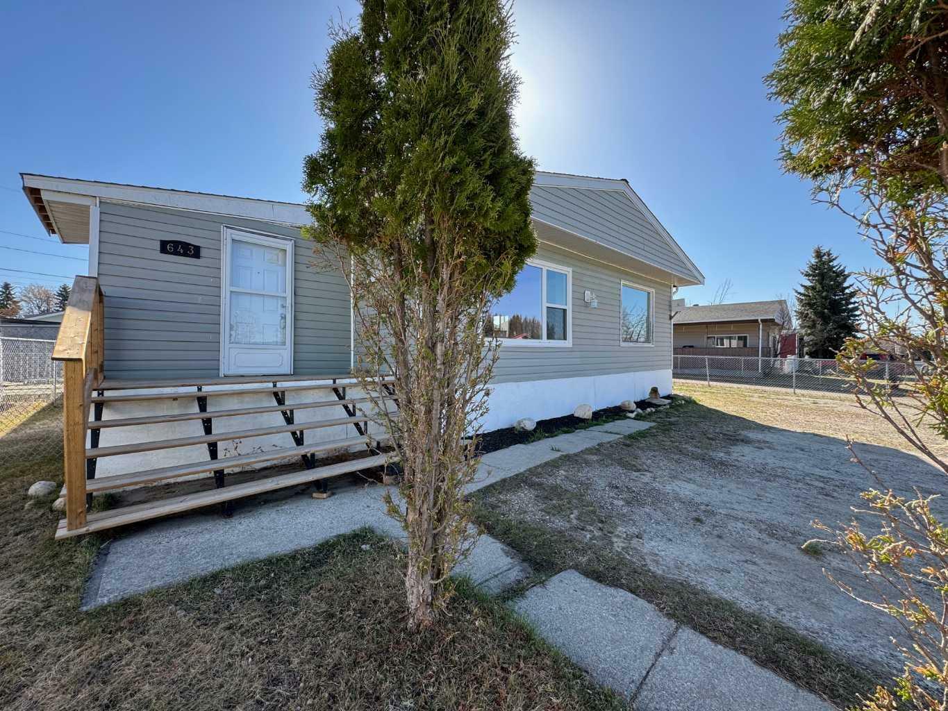 Photo de la propriété: 643 53 Street AB T7E 1K4
