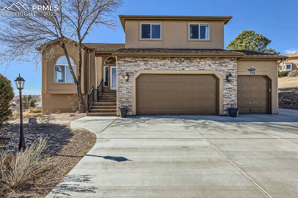 Property Photo:  715 Elkglen Court  CO 80906 