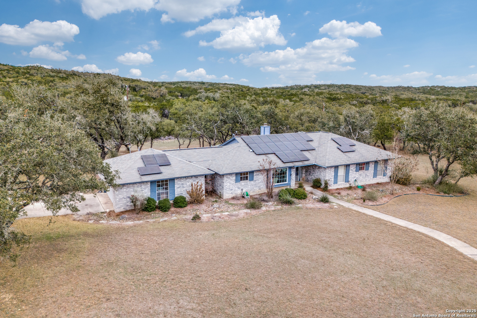 Property Photo: 4421 Wind Valley TX 78261
