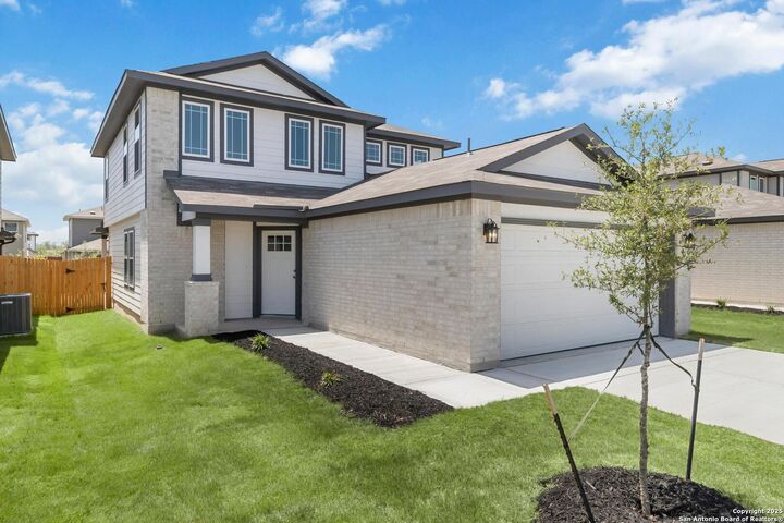 Property Photo: 5915 Willow Point Blvd TX 78219