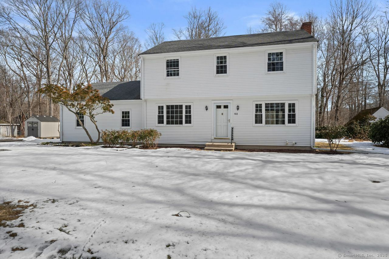 Property Photo:  102 Ridge Road  CT 06443 