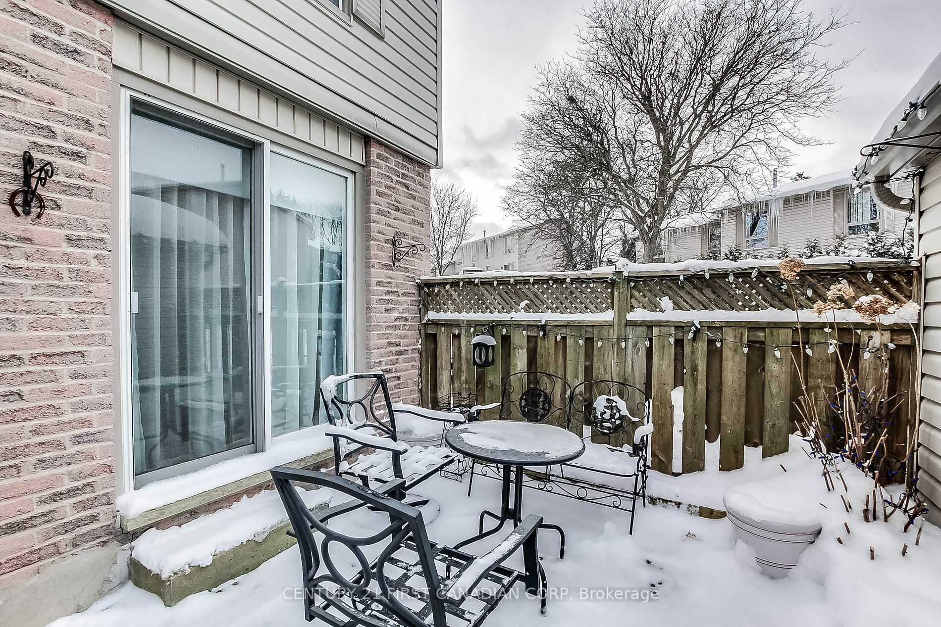 Property Photo:  417 Everglade Cres  ON N6H 4M8 