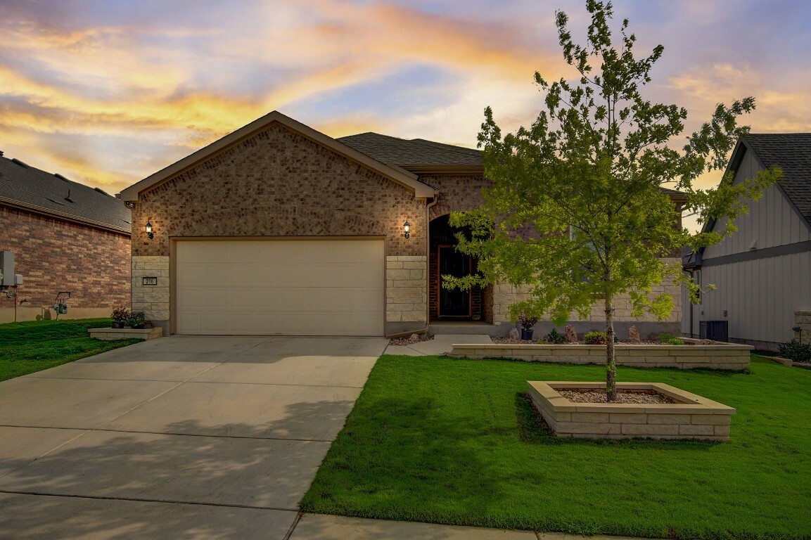 Property Photo: 216 Spanish Star Street TX 78633