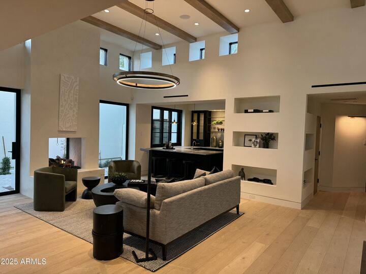 Property Photo:  5101 N Casa Blanca Drive 321  AZ 85253 