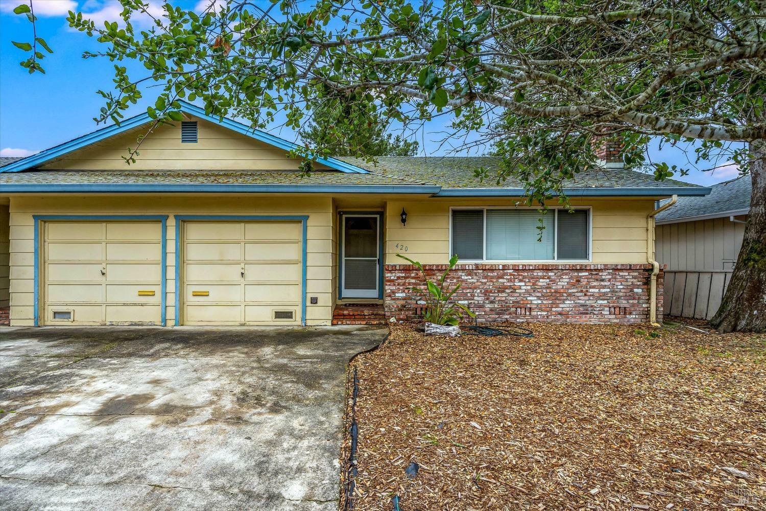 Property Photo:  420 422 Pheasant Lane  CA 95403 