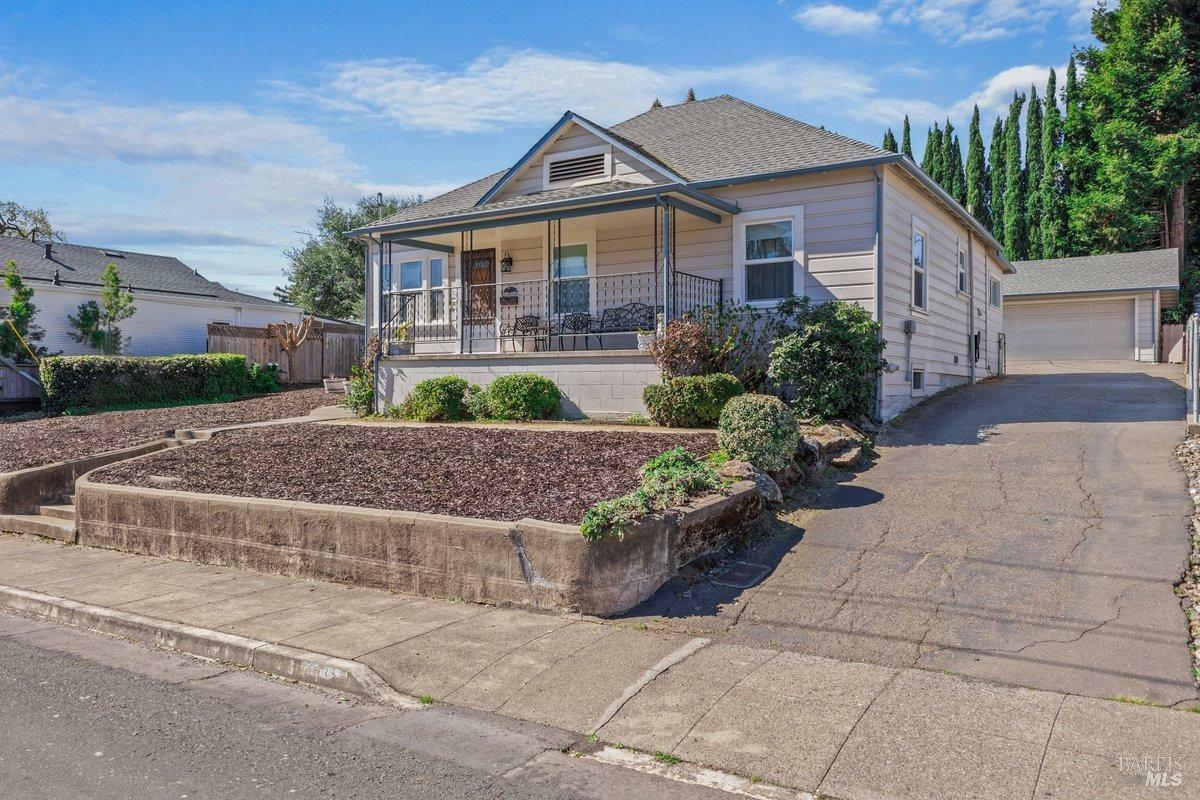 Property Photo:  613 Prince Avenue  CA 95448 