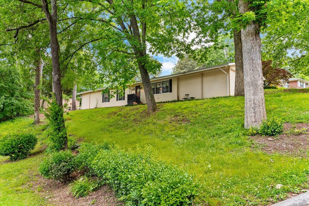 Property Photo: 1004 Linden Drive GA 30720