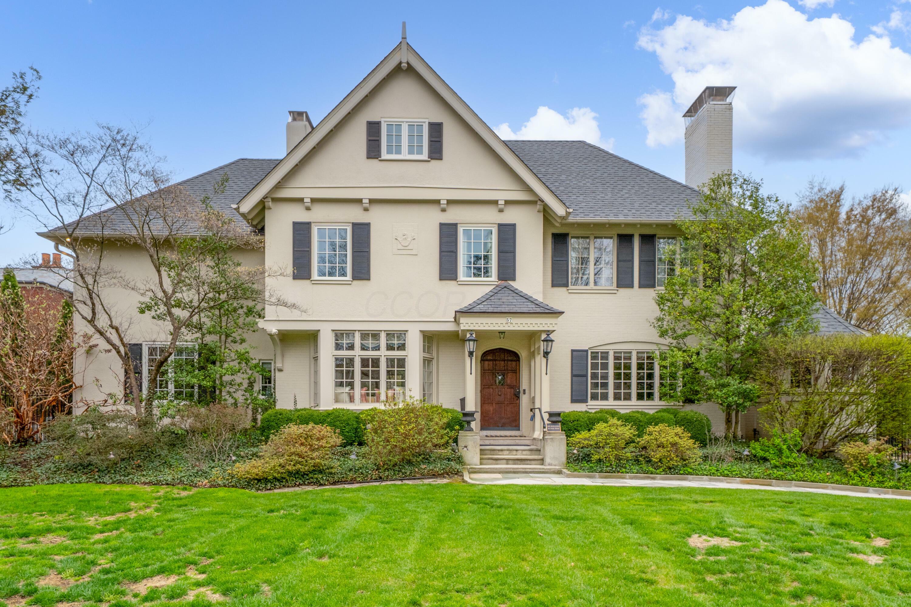 57 Preston Road  Columbus OH 43209 photo
