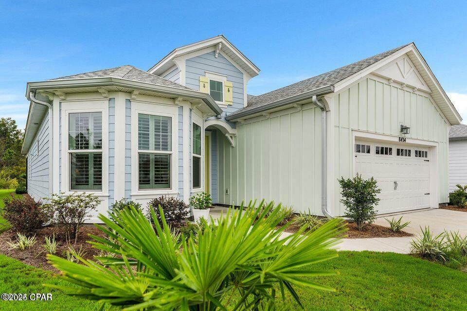 Property Photo: 8434 Island Breeze Avenue FL 32413