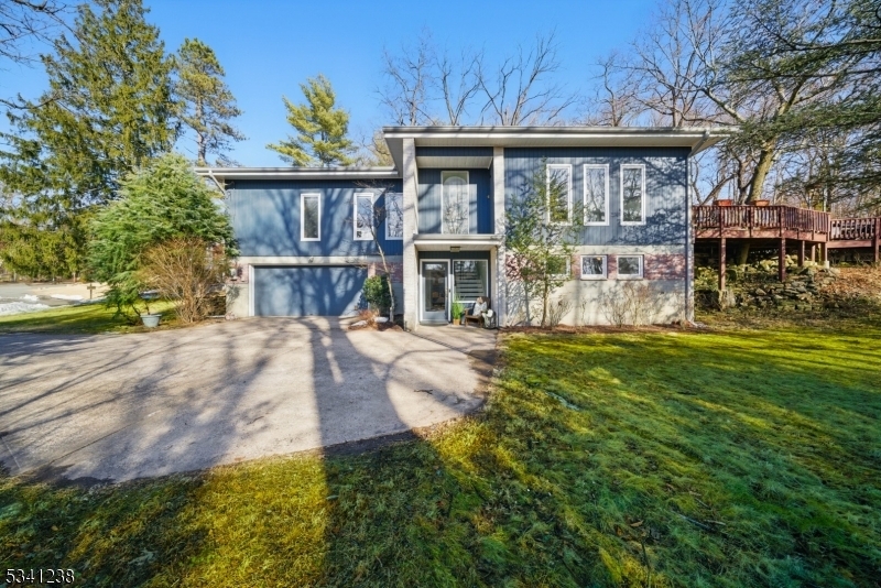 Property Photo: 31 Iowa Rd NJ 07470