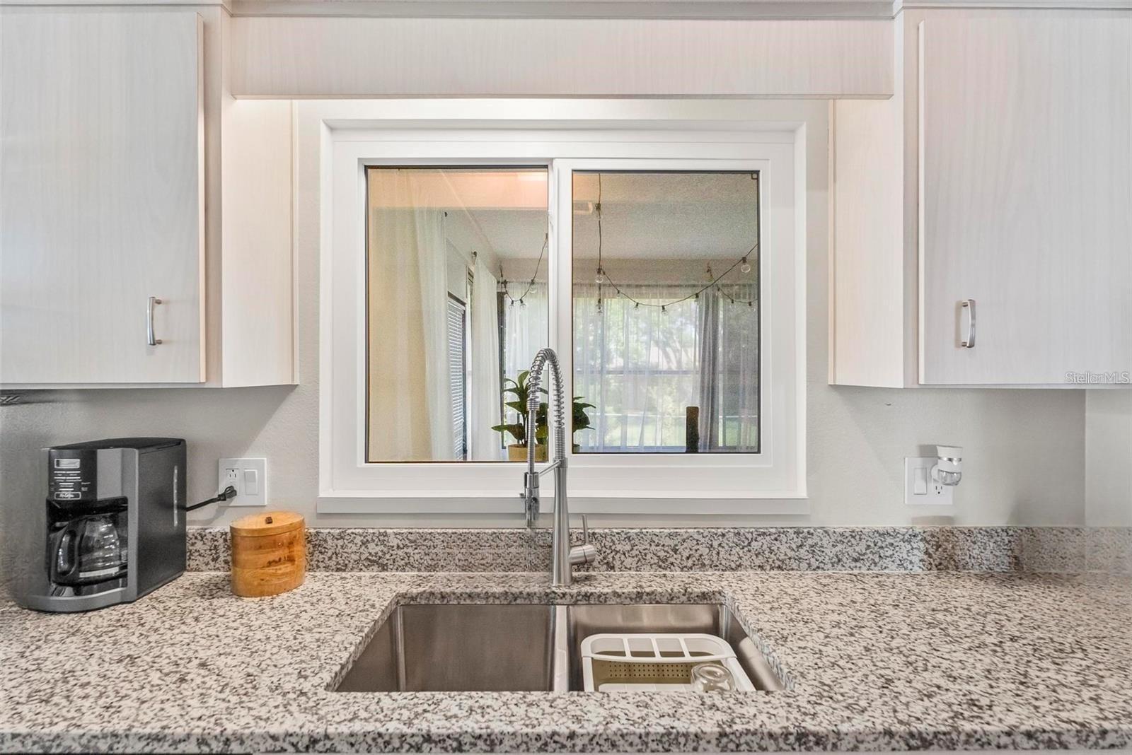 Property Photo: 755 Fairlawn Drive FL 32763