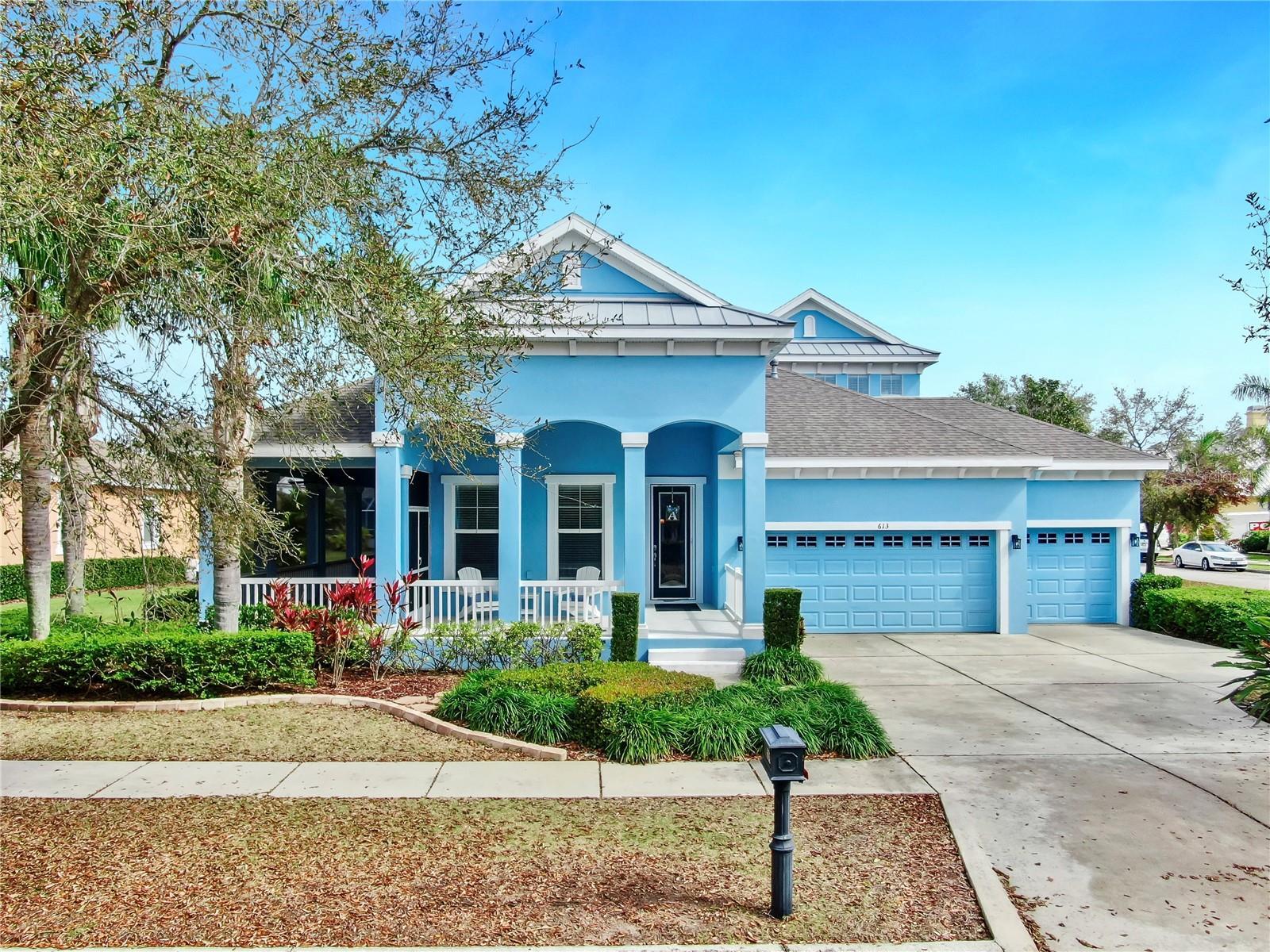 Property Photo: 613 Manns Harbor Drive FL 33572