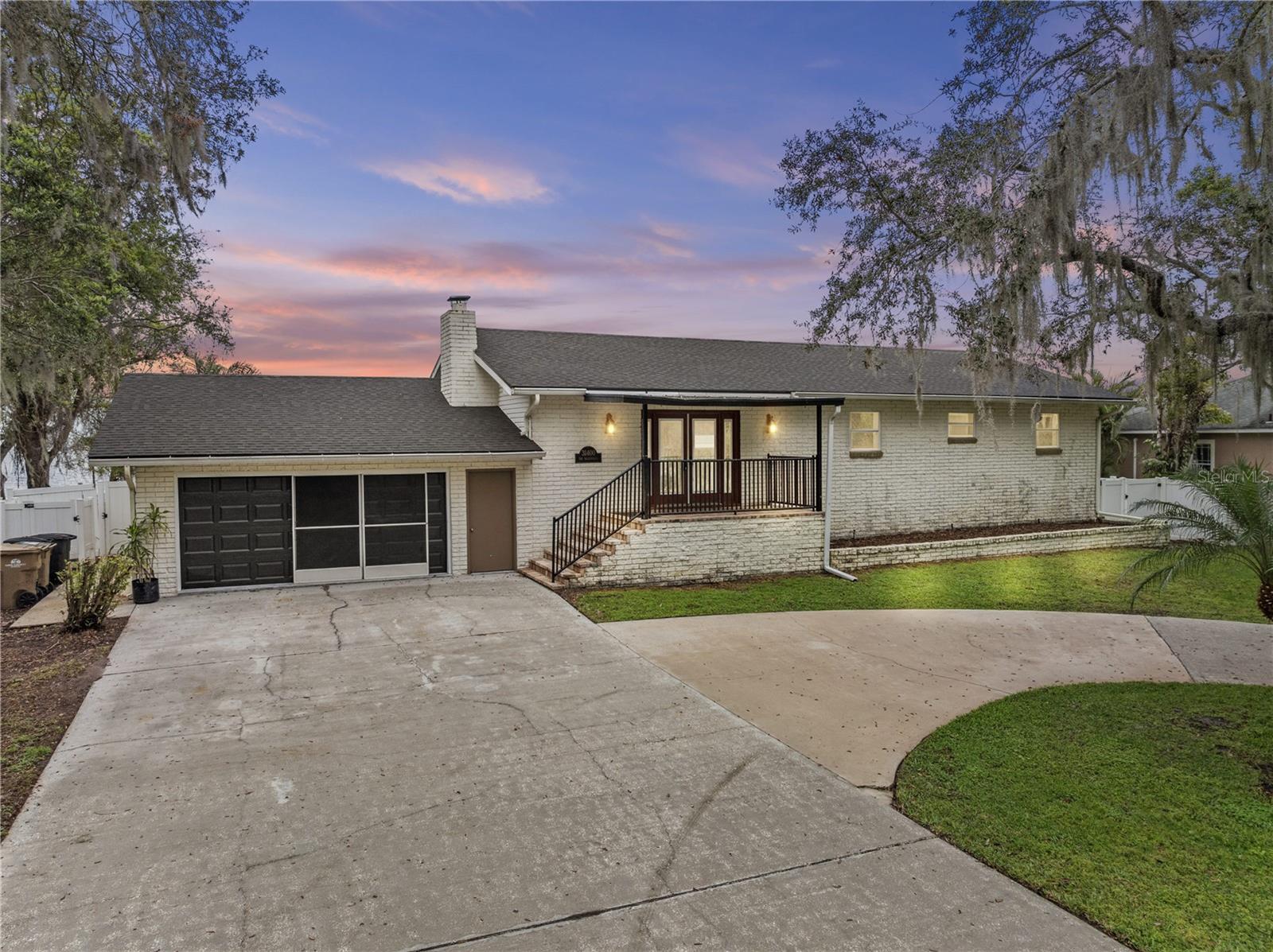 Property Photo: 31400 Saunders Drive FL 32778