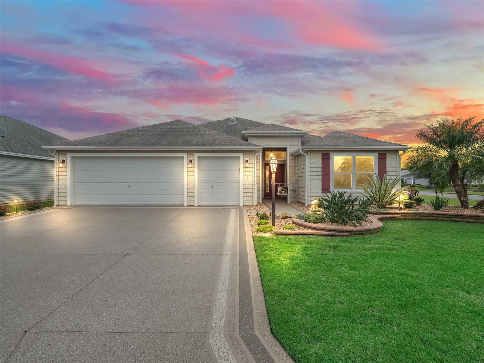 Property Photo: 3047 Bevill Lane FL 32163