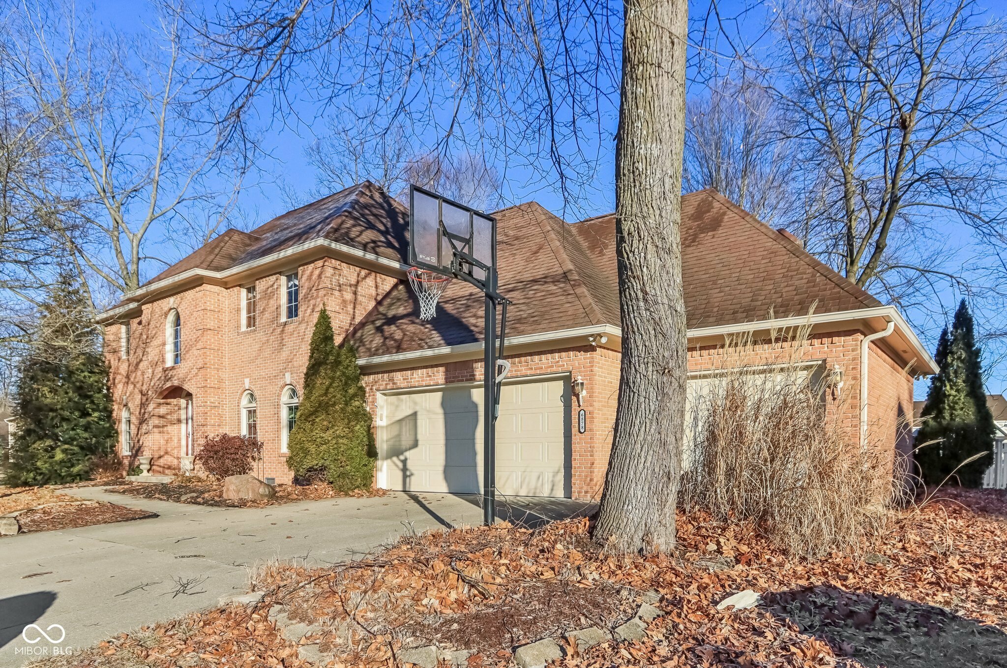 Property Photo: 6878 Black Oak East Court IN 46123