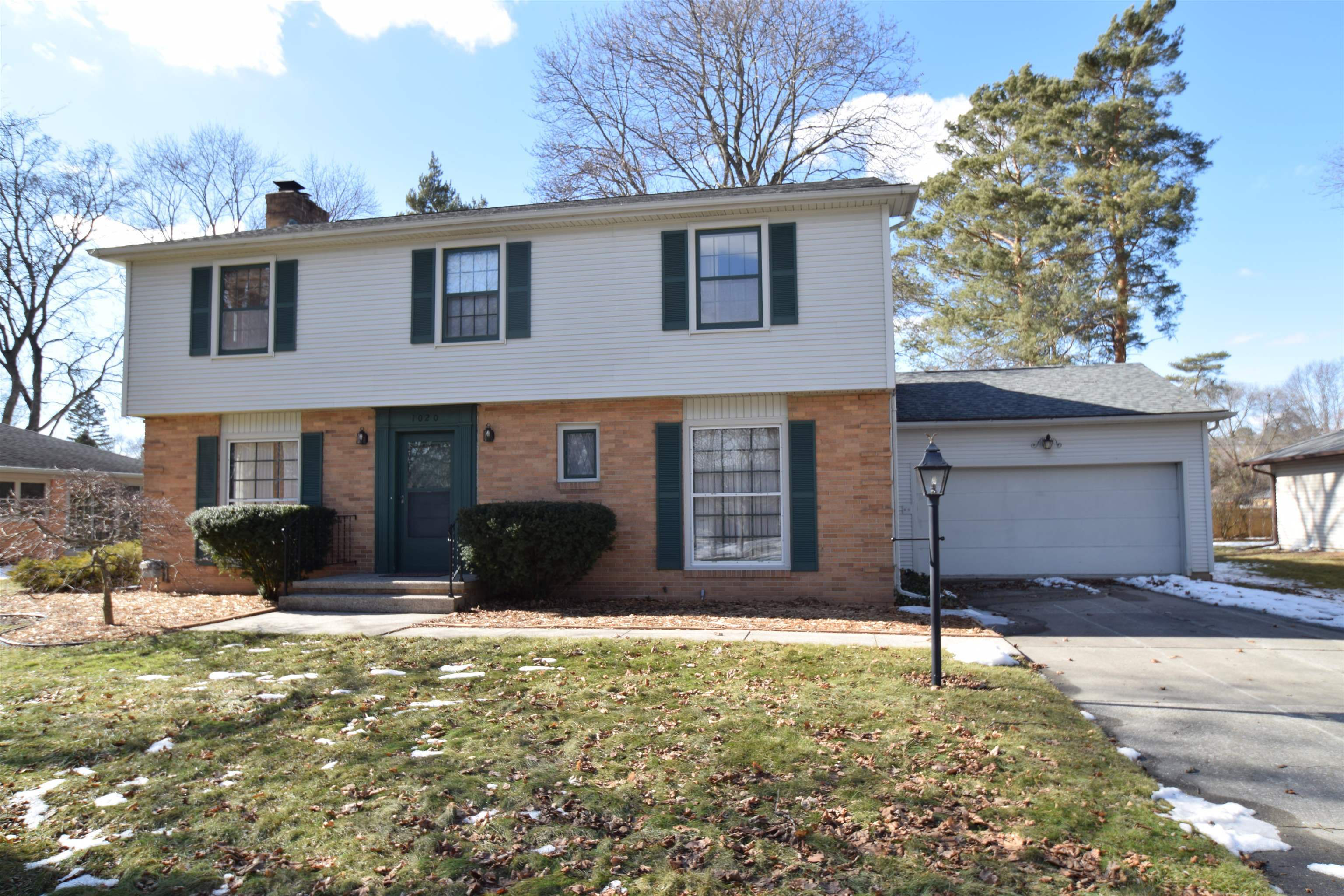 Property Photo:  1020 Balfour Street  MI 48640 