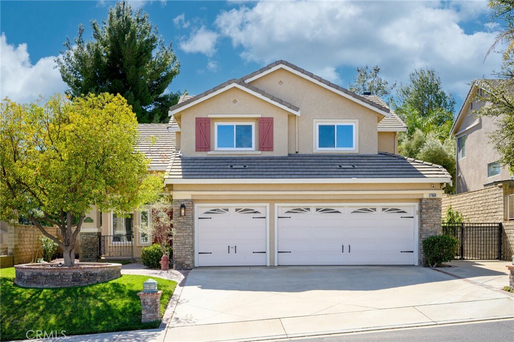 Property Photo:  21658 Canyon Heights Circle  CA 91390 