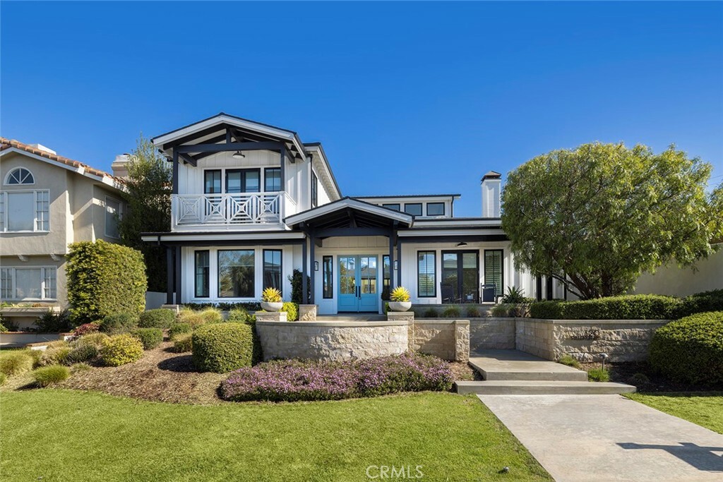 320 Fullerton Avenue  Newport Beach CA 92663 photo