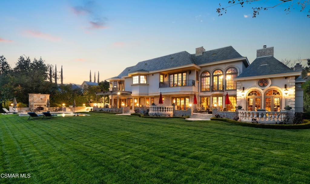 240 W Stafford Road  Thousand Oaks CA 91361 photo