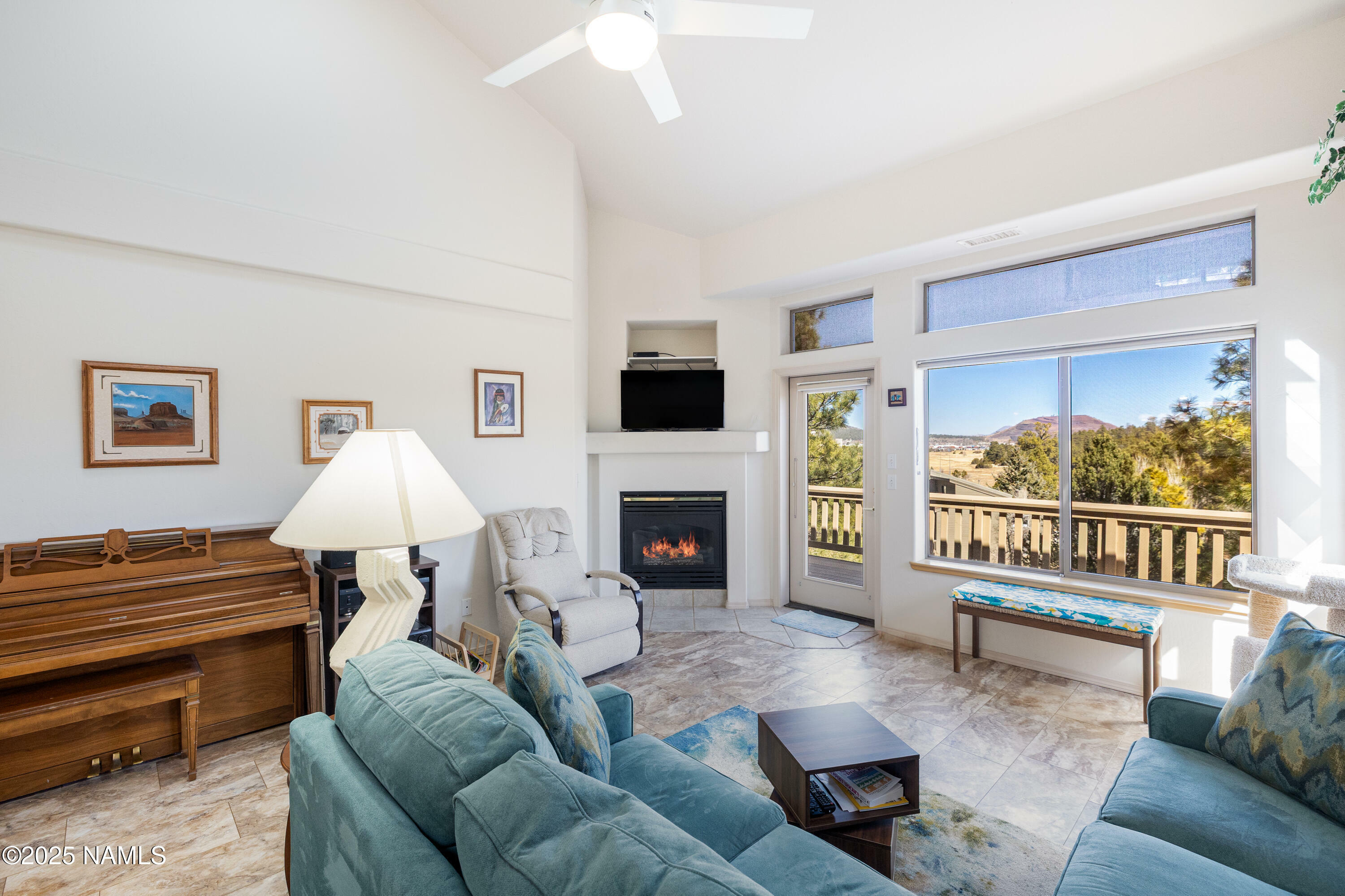 Property Photo: 5962 E Mountain Oaks Drive AZ 86004