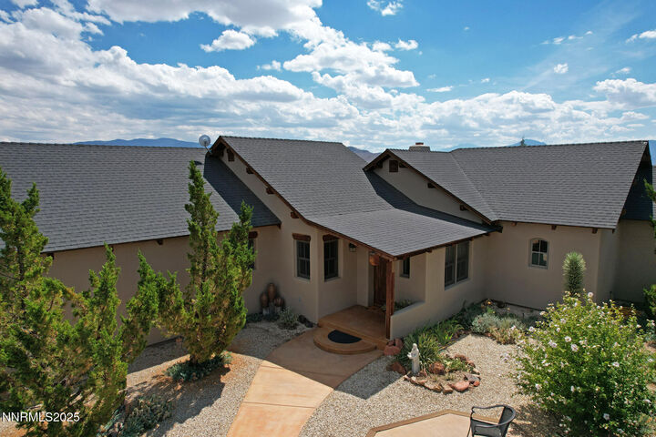 Property Photo: 10 Dee Court NV 89444