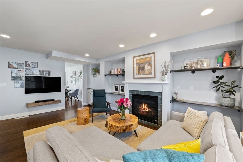 Property Photo: 19-21 Short Street 2 MA 02129