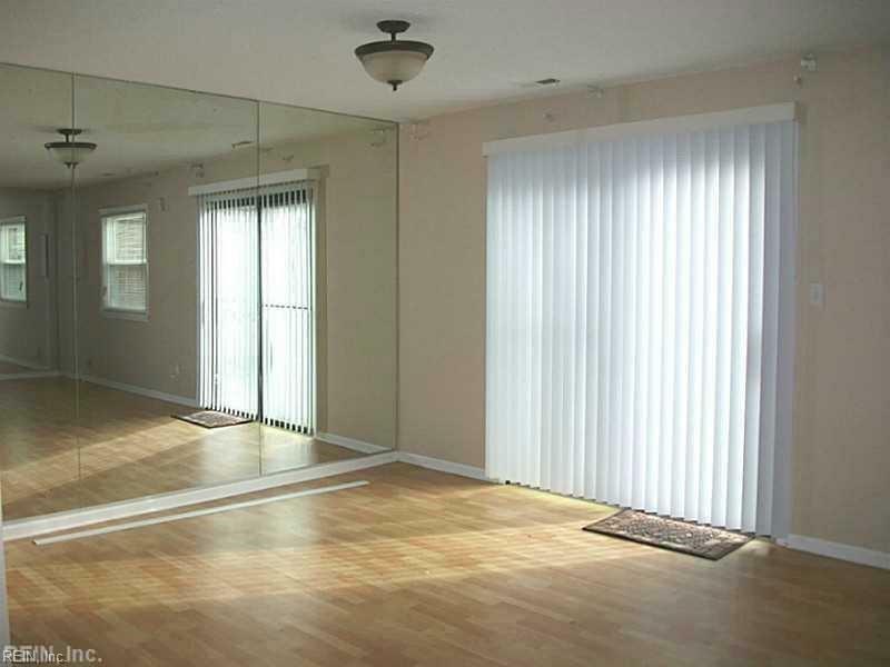 Property Photo:  5309 Commons Ct  VA 23462 