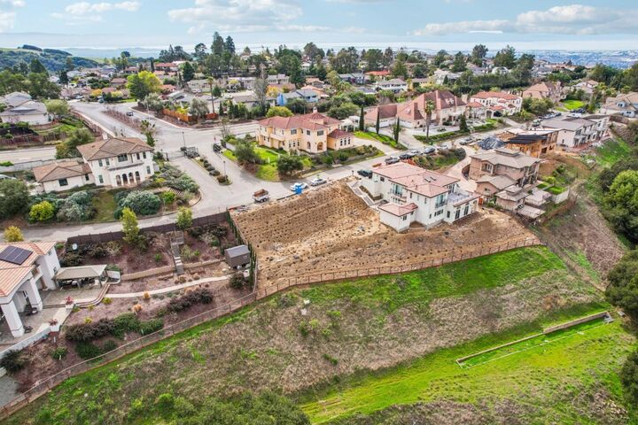 Property Photo: 27050 Vista Bahia Way CA 94542