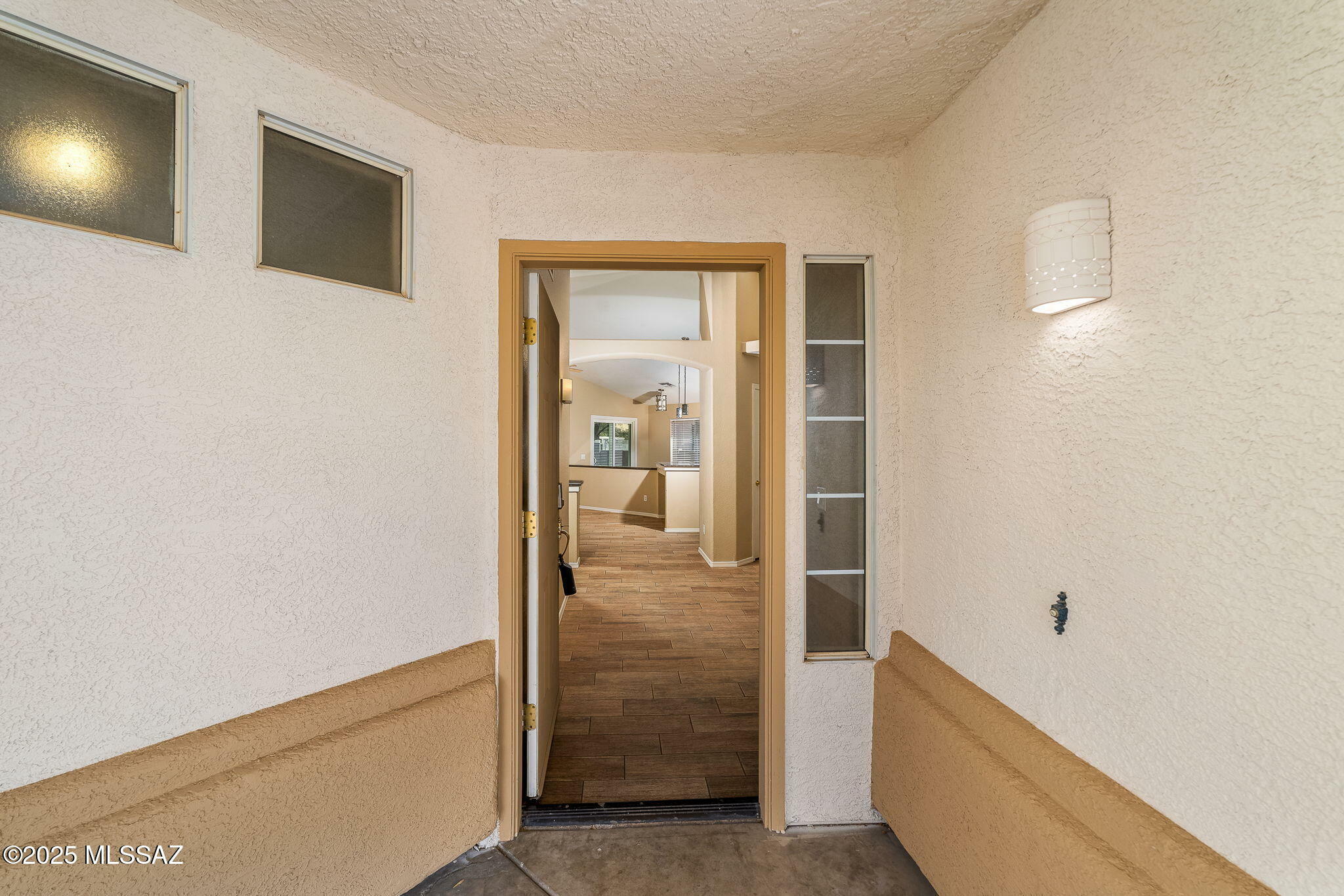 Property Photo:  8604 N Cantora Way  AZ 85743 