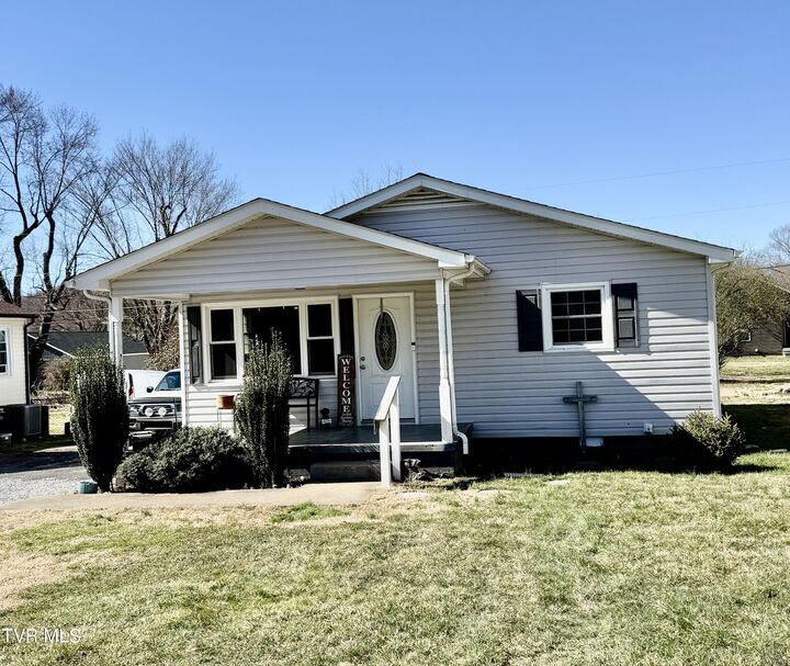 925 Dejarnette Street  Elizabethton TN 37643 photo