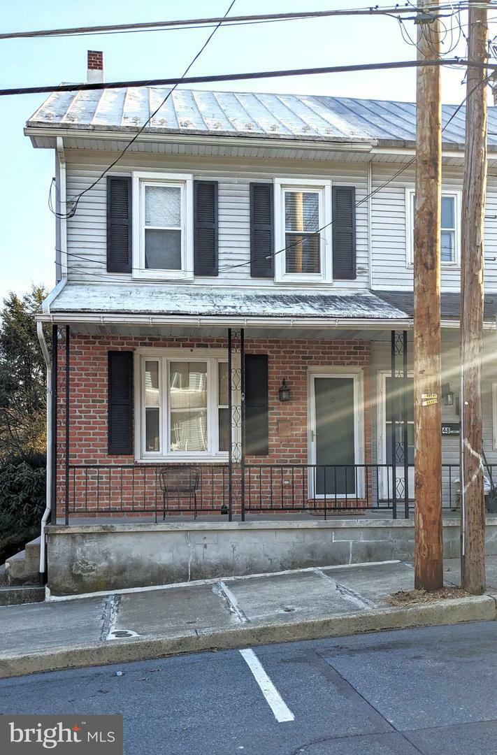 Property Photo:  50 E Summit Street  PA 19540 