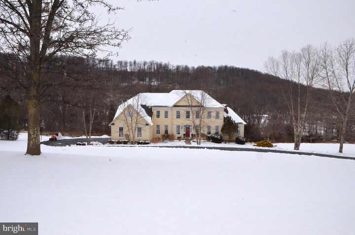 10 Hidden Meadow Drive  Easton PA 18042 photo