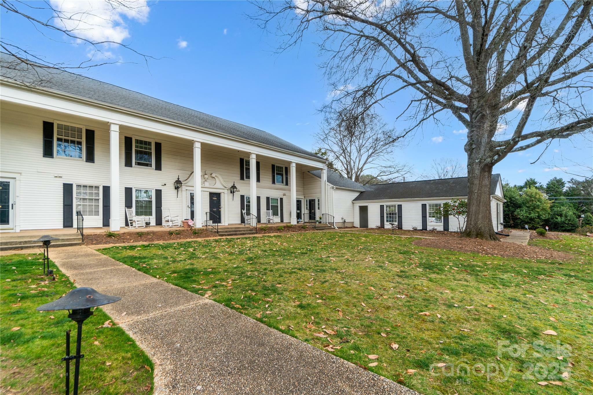 Property Photo: 7000 Quail Hill Road NC 28210