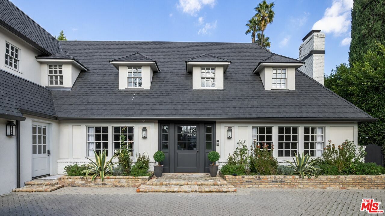 Property Photo: 708 N Rexford Dr CA 90210