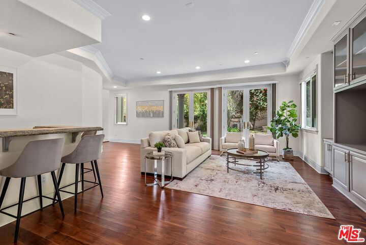 Property Photo: 2997 Beverly Glen Cir CA 90077