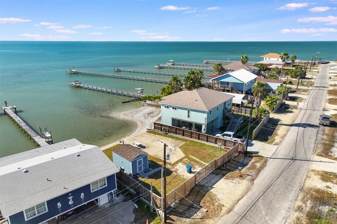 Property Photo:  614 Copano Cove Road  TX 78382 