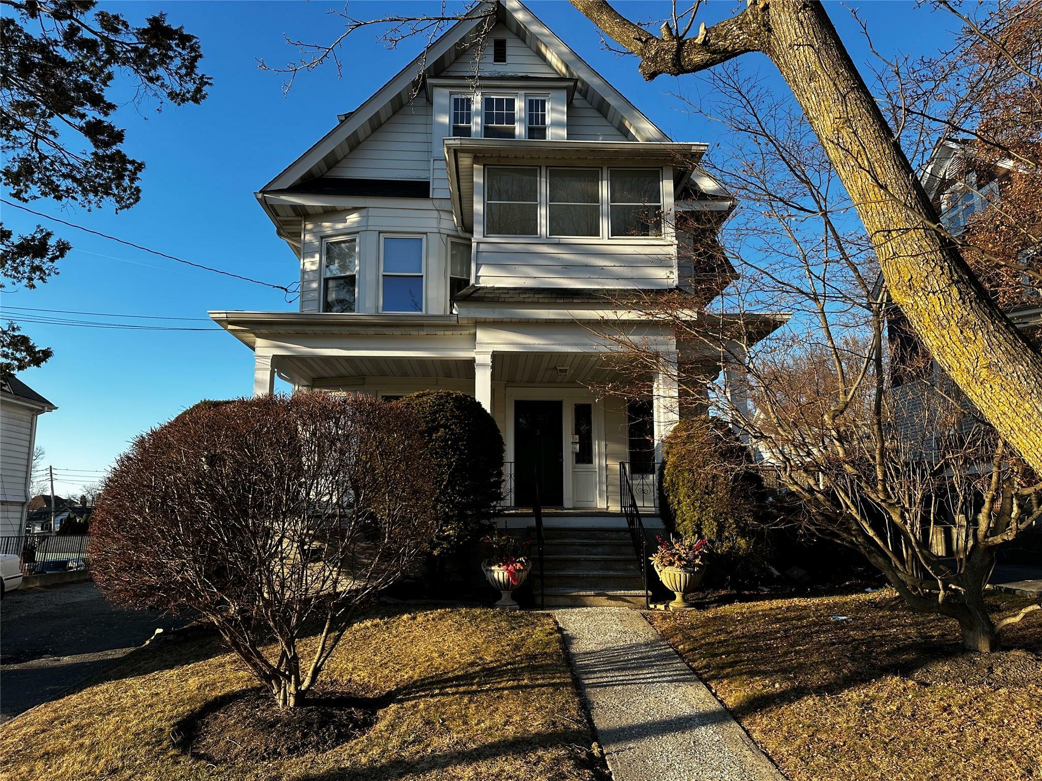 Property Photo:  3 Overton Road 2nd Floor  NY 10562 