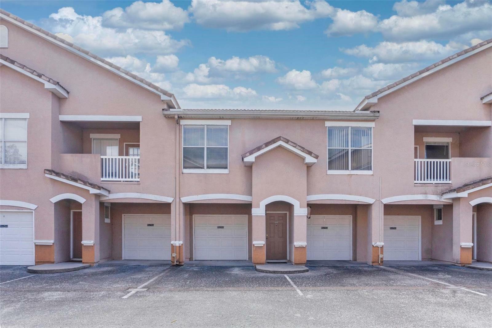 Property Photo:  10537 Villa View Circle  FL 33647 