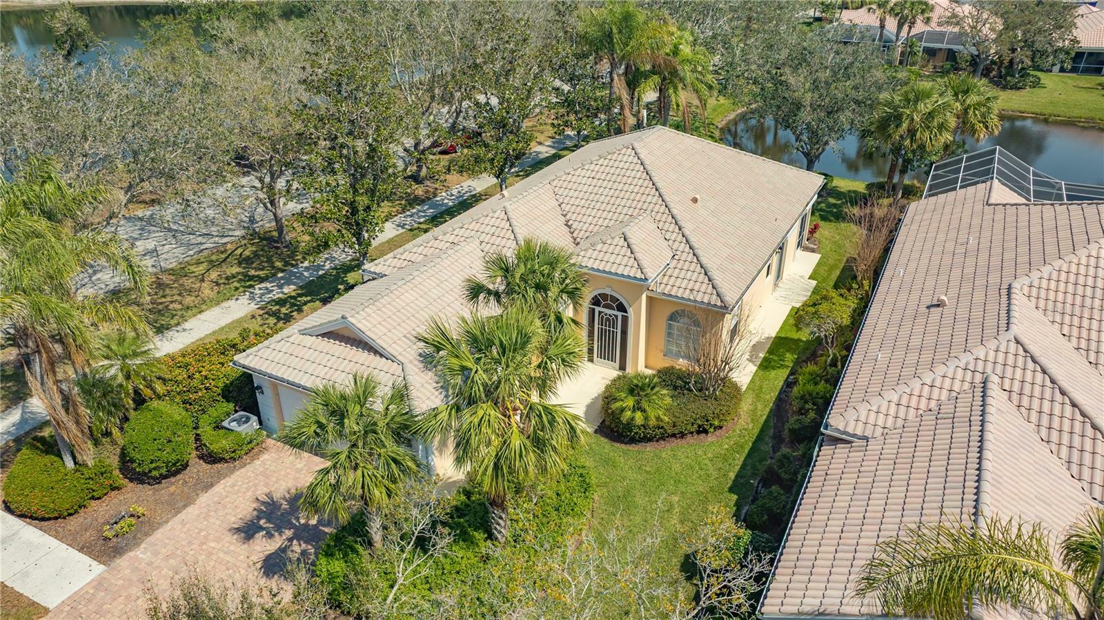 Property Photo:  8300 Jesolo Lane  FL 34238 