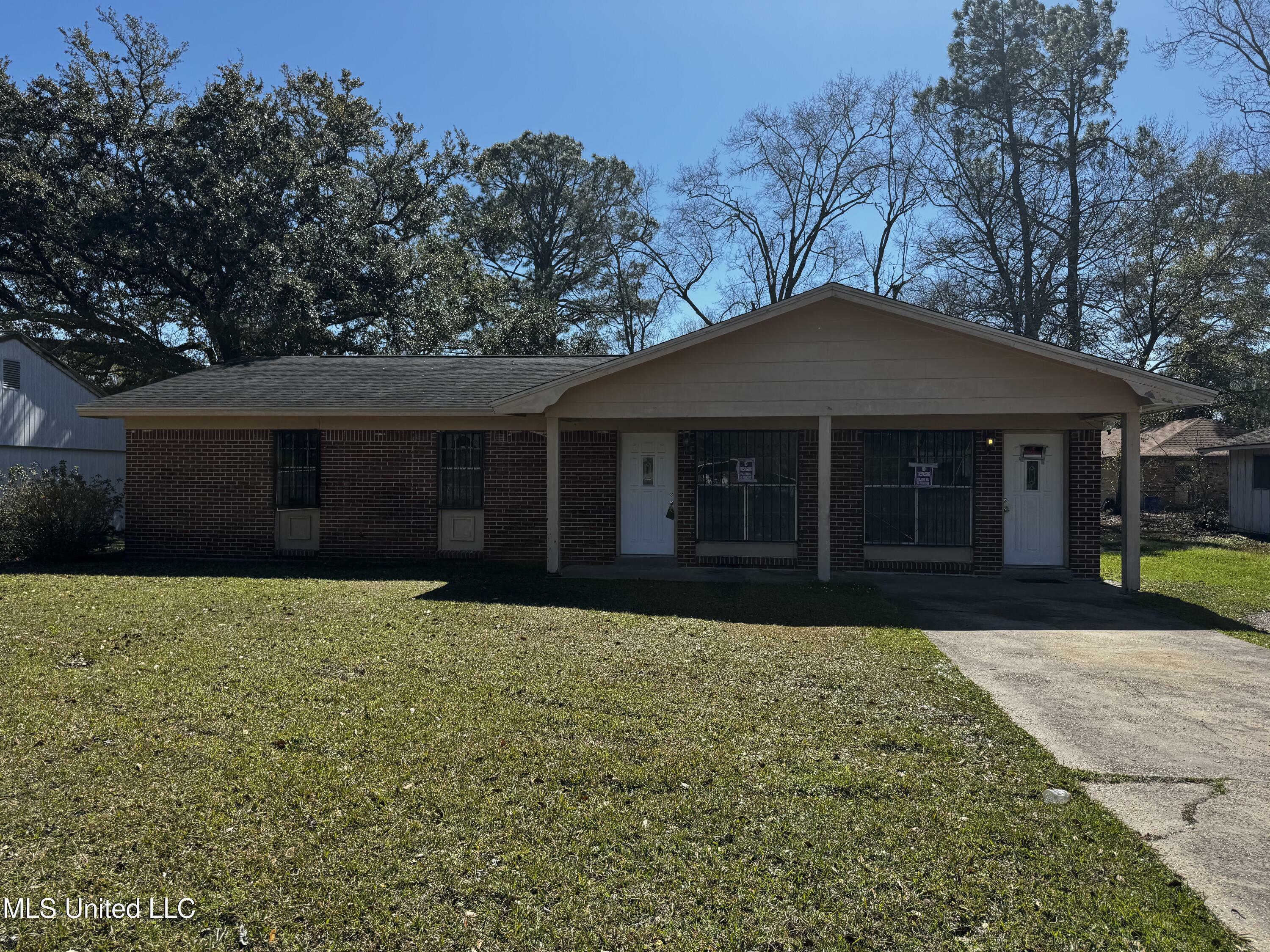 Property Photo: 4824 Jefferson Avenue MS 39563