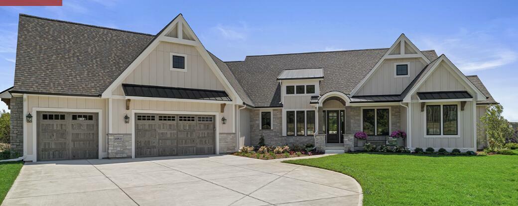 Property Photo: 16827 W Autumn Trace Ct WI 53151
